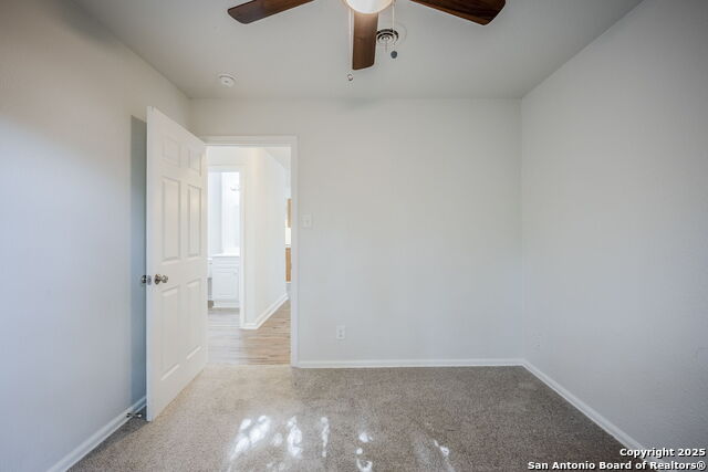 Listing photo id 17 for 526 Radiance