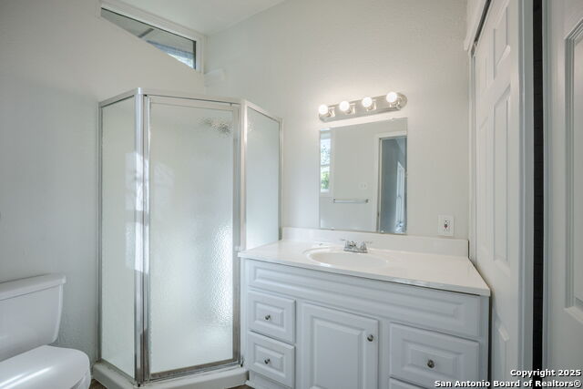 Listing photo id 22 for 526 Radiance