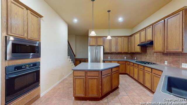 Image 16 of 49 For 9921 Michelle Hill