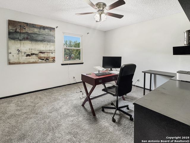 Listing photo id 17 for 13615 Scarsdale