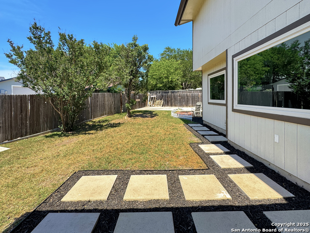 Listing photo id 24 for 13615 Scarsdale