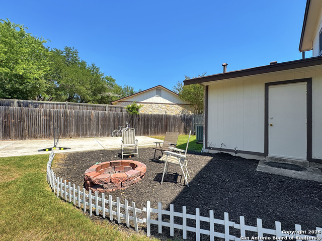 Listing photo id 28 for 13615 Scarsdale