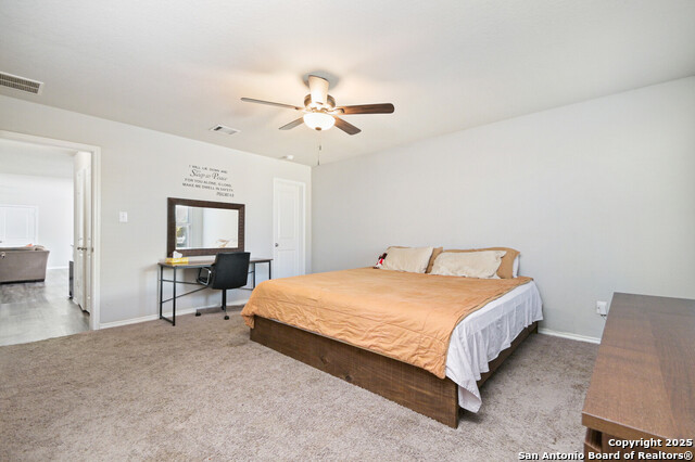 Listing photo id 12 for 8447 Cassia Cv