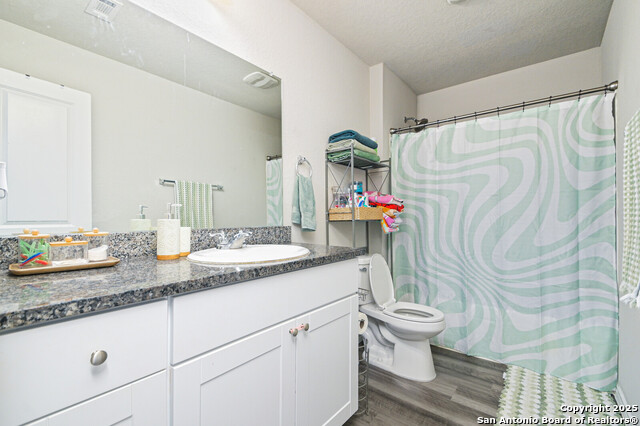 Listing photo id 16 for 8447 Cassia Cv