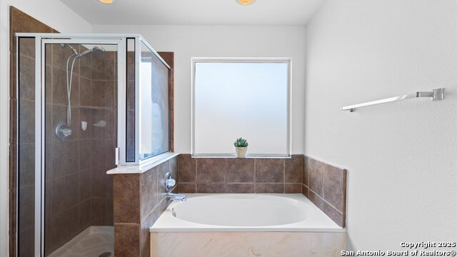 Image 14 of 31 For 8818 Ash Meadow