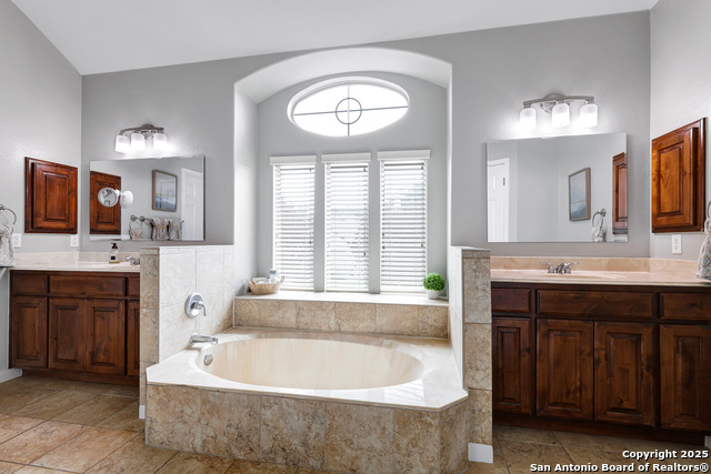 Image 22 of 49 For 9602 French Stone