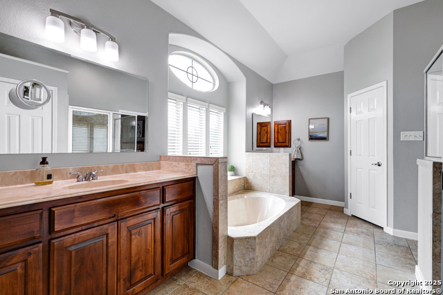 Image 25 of 49 For 9602 French Stone