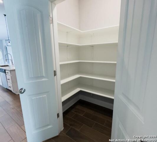 Image 10 of 27 For 5822 Calaveras Way