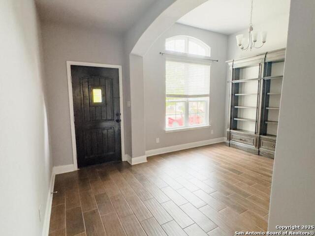 Image 4 of 27 For 5822 Calaveras Way
