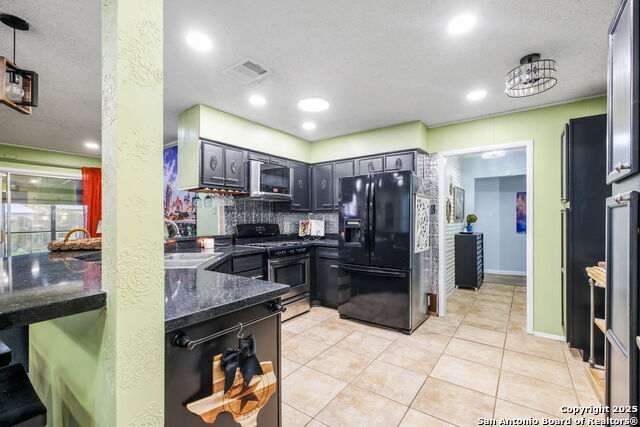 Image 14 of 46 For 5501 Merkens Dr