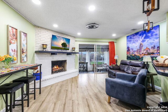 Image 3 of 46 For 5501 Merkens Dr