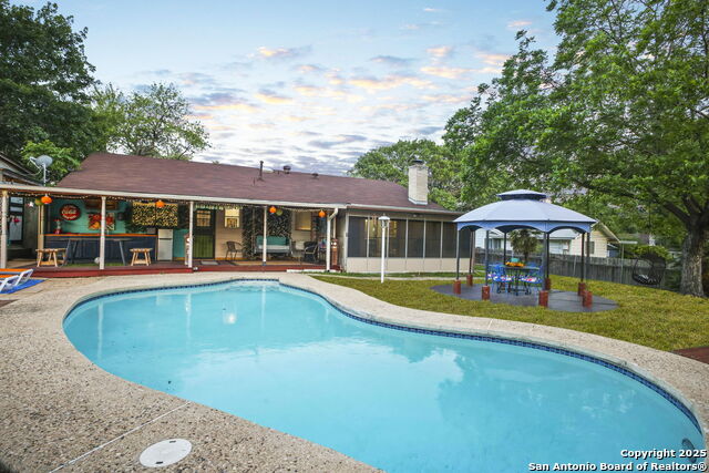 Image 37 of 46 For 5501 Merkens Dr