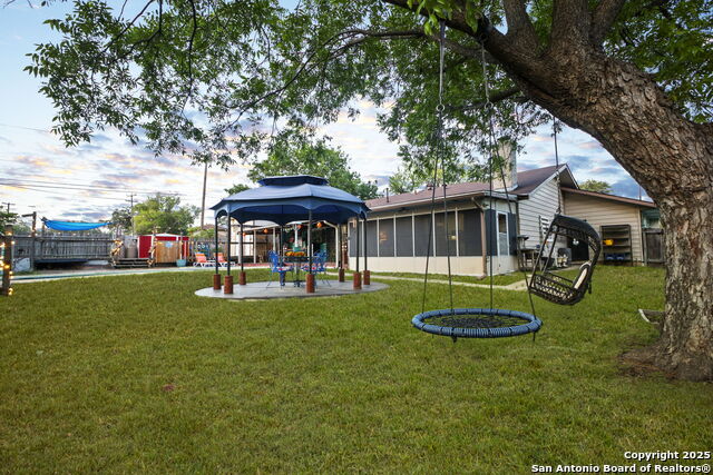 Image 44 of 46 For 5501 Merkens Dr