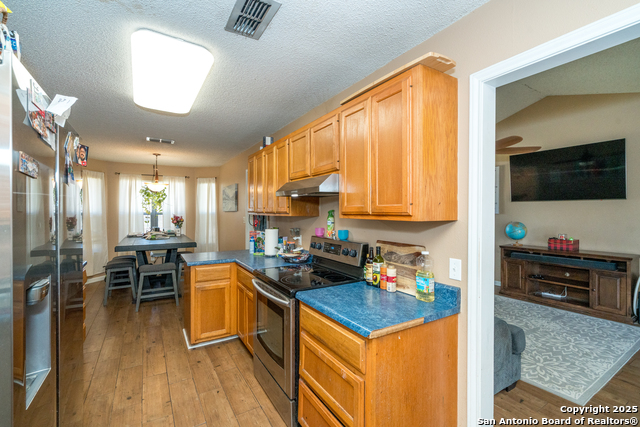 Listing photo id 9 for 8013 County Road 128