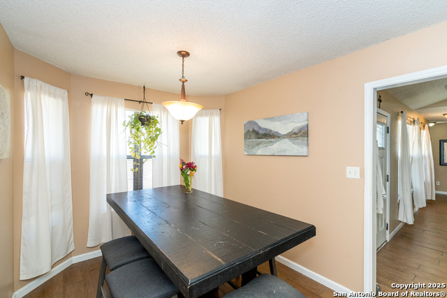Listing photo id 14 for 8013 County Road 128