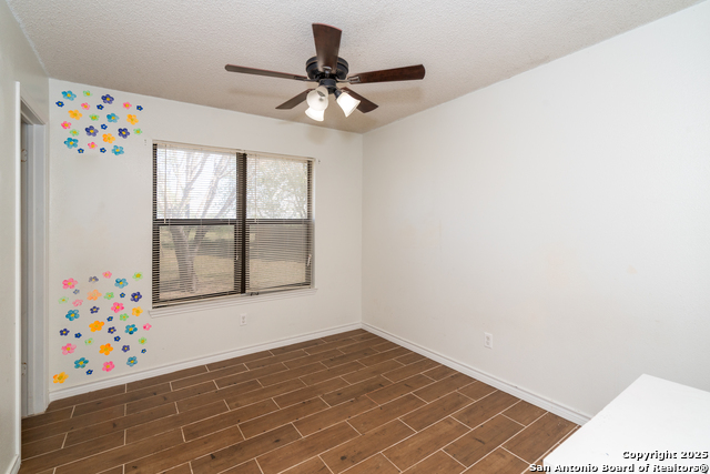 Listing photo id 21 for 8013 County Road 128