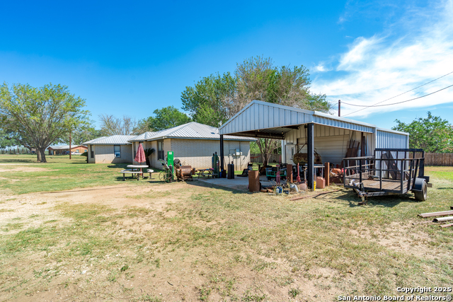 Listing photo id 27 for 8013 County Road 128