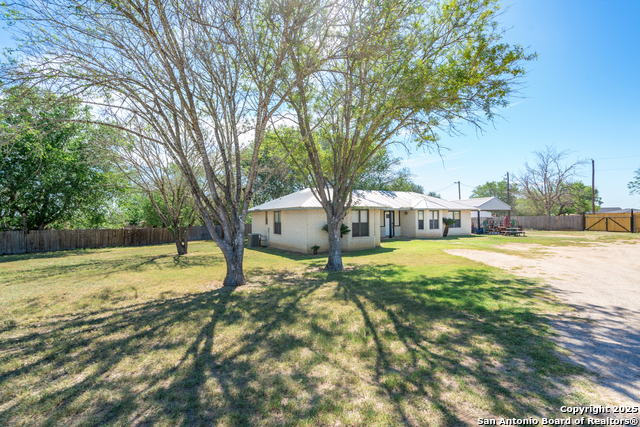Listing photo id 1 for 8013 County Road 128