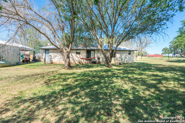 Listing photo id 33 for 8013 County Road 128