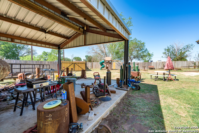 Listing photo id 36 for 8013 County Road 128