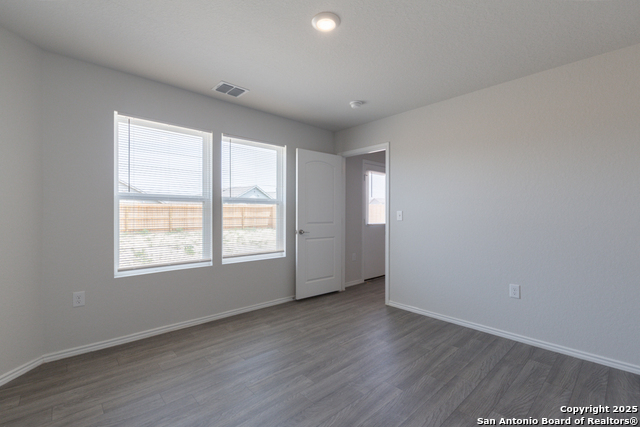 Image 11 of 30 For 1511 Middlecoff Terrace