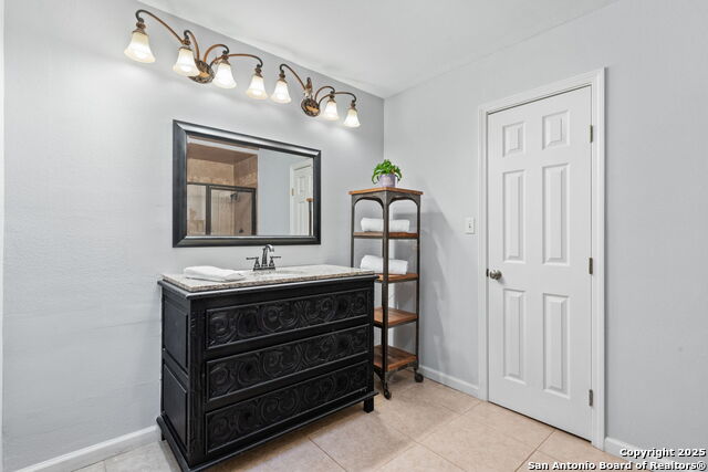 Image 36 of 42 For 25 Zoeller Ln.