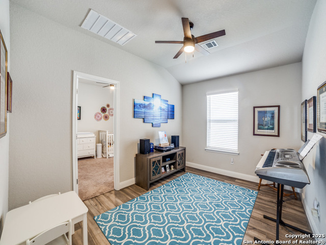 Listing photo id 11 for 3075 Mondavi Crest