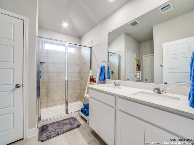 Listing photo id 14 for 3075 Mondavi Crest