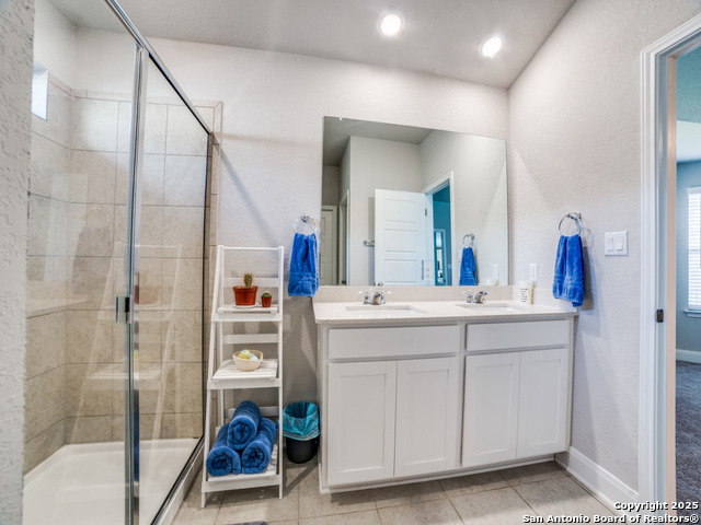 Listing photo id 15 for 3075 Mondavi Crest