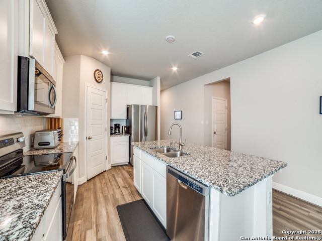 Listing photo id 2 for 3075 Mondavi Crest