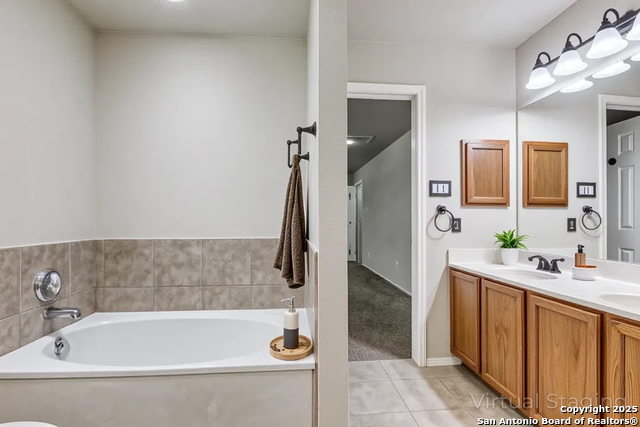 Image 10 of 16 For 9011 Acorn Forest Dr