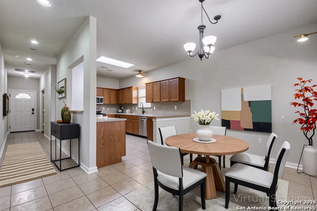 Image 3 of 16 For 9011 Acorn Forest Dr