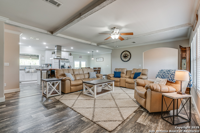 Image 10 of 50 For 6990 Elm Creek