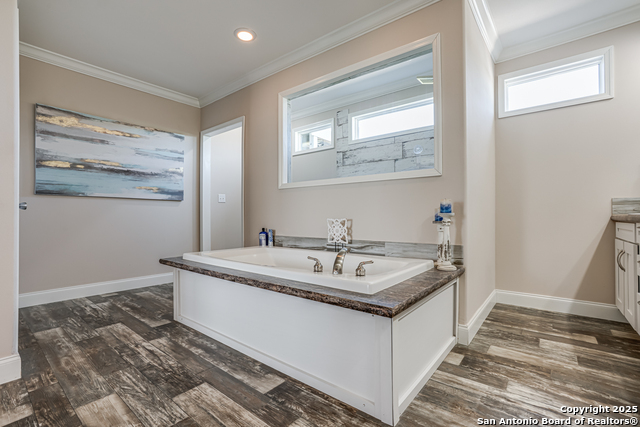 Image 28 of 50 For 6990 Elm Creek