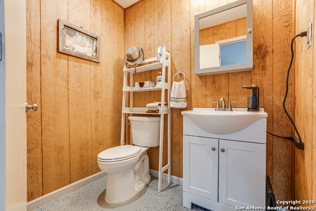 Image 36 of 50 For 6990 Elm Creek