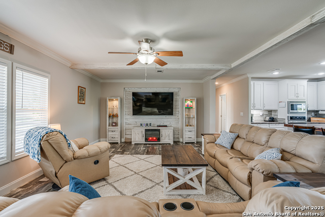 Image 8 of 50 For 6990 Elm Creek