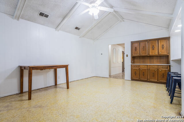 Listing photo id 8 for 10503 Luzon Dr