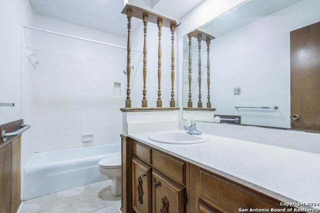 Listing photo id 17 for 10503 Luzon Dr
