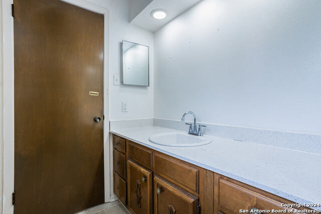 Listing photo id 23 for 10503 Luzon Dr