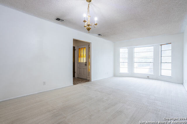 Listing photo id 4 for 10503 Luzon Dr