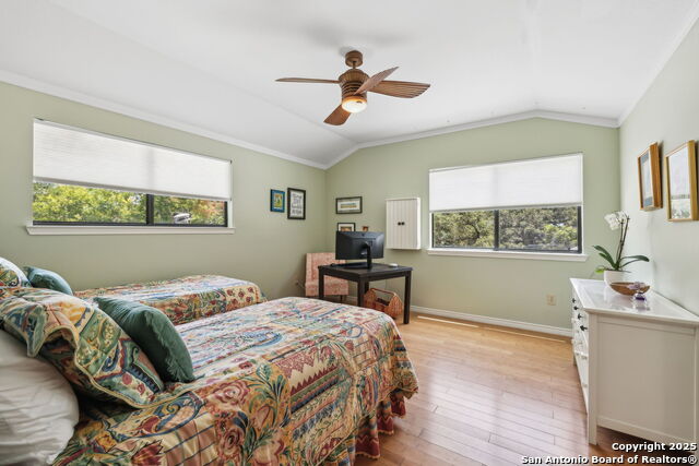 Image 16 of 24 For 261 Fair Oaks