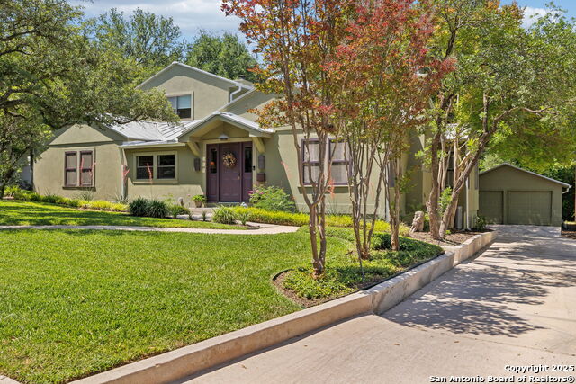 Image 3 of 24 For 261 Fair Oaks