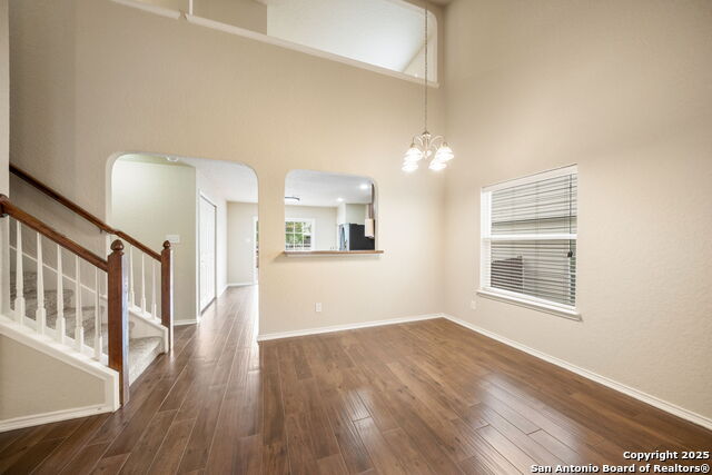 Listing photo id 17 for 10438 Sun Mill
