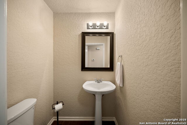 Listing photo id 18 for 10438 Sun Mill