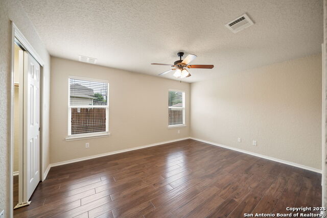 Listing photo id 20 for 10438 Sun Mill