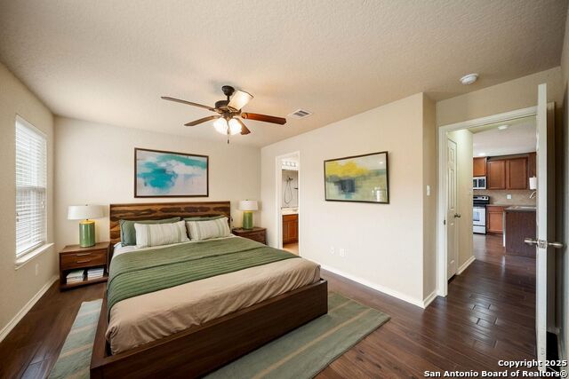 Listing photo id 21 for 10438 Sun Mill