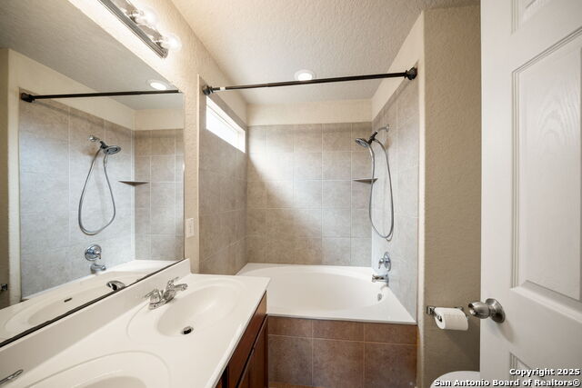 Listing photo id 24 for 10438 Sun Mill