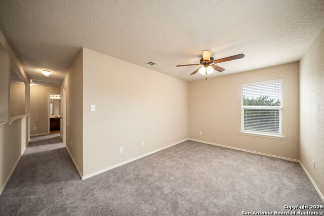 Listing photo id 34 for 10438 Sun Mill
