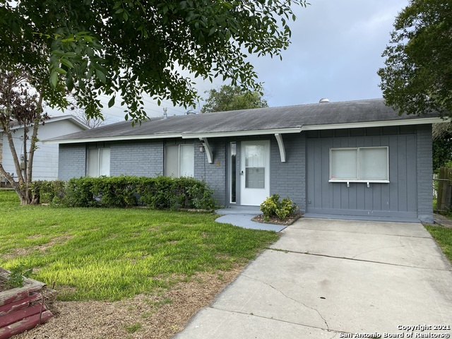 Image 2 of 18 For 12421 Trailing Oaks St