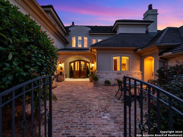 Image 12 of 100 For 52 Oakland Hills